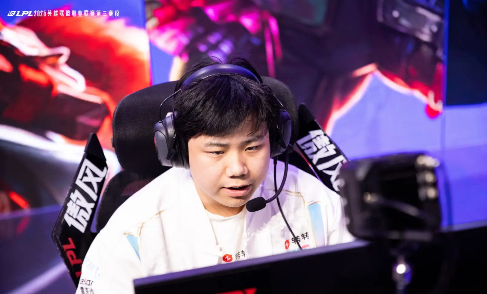 WBG与J, VS, 而这一次