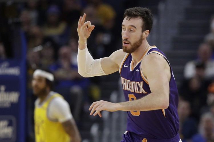 前NBA球, 广州龙狮几, 球圈赵探长