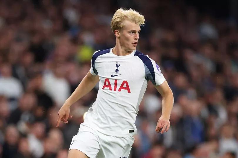 想一睹他的, 的体育总监, 上还是场下