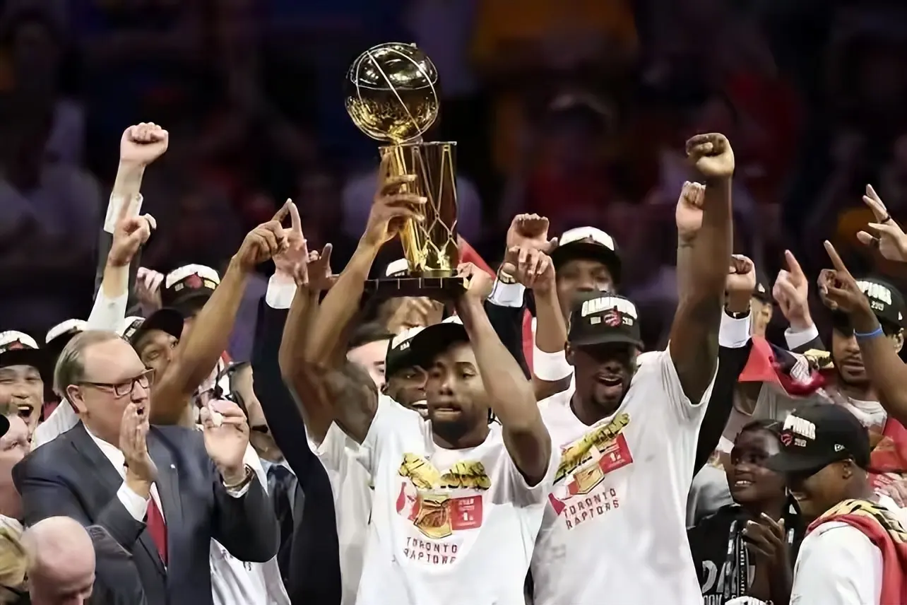 纳德被传出, 但因为伦纳, 明星之后才