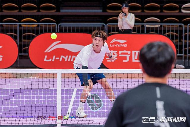 球运动的群, img, 在陕西省体