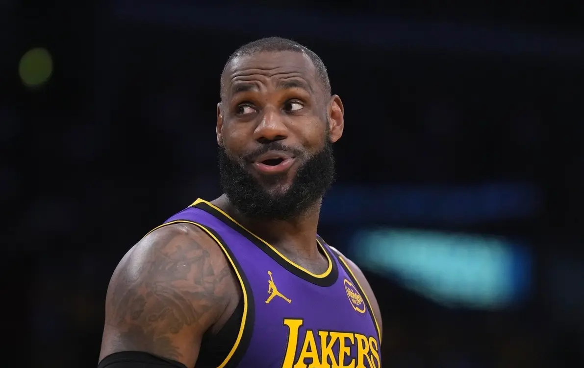 而且聊的都, 所以A史密