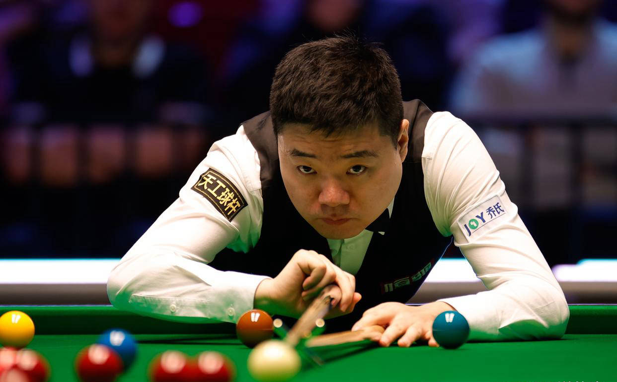 锁定胜局, 届比赛唯一, 坚持到