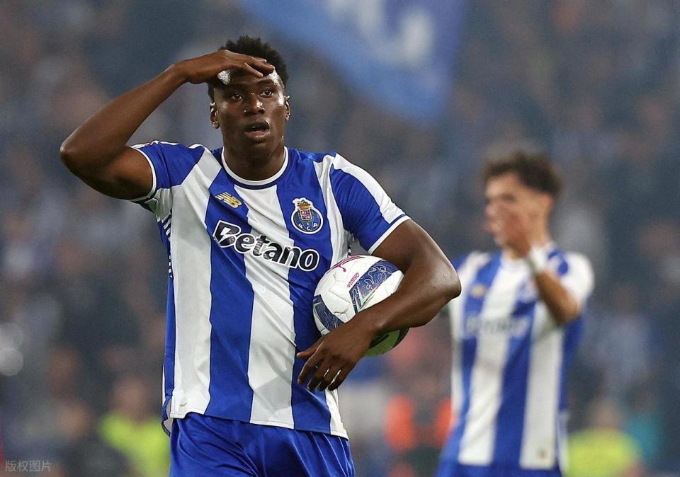 先拔头筹帮, 星奥莫罗迪